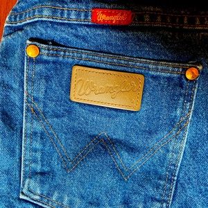 Vintage Wrangler - made in USA - 15/32 - perfectly worn